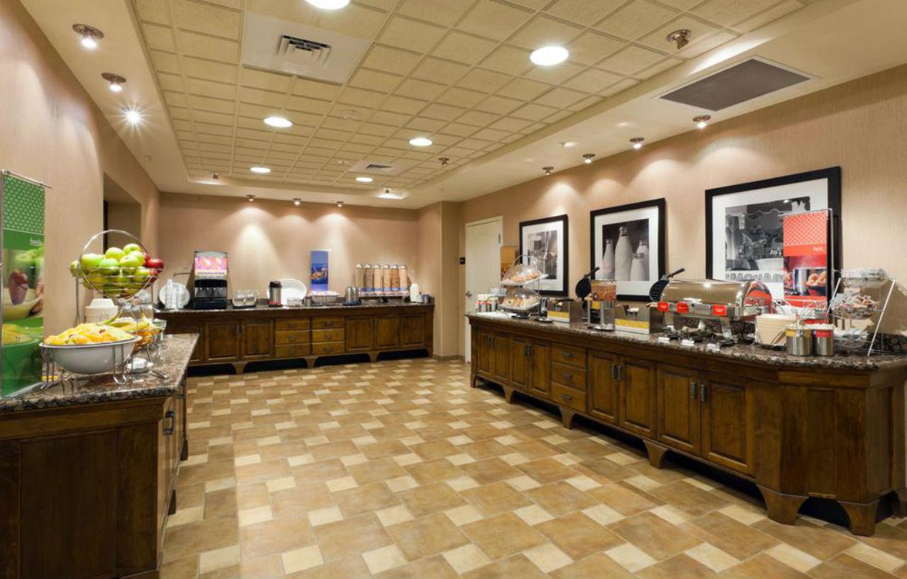 Hampton Inn & Suites Fairbanks Buitenkant foto