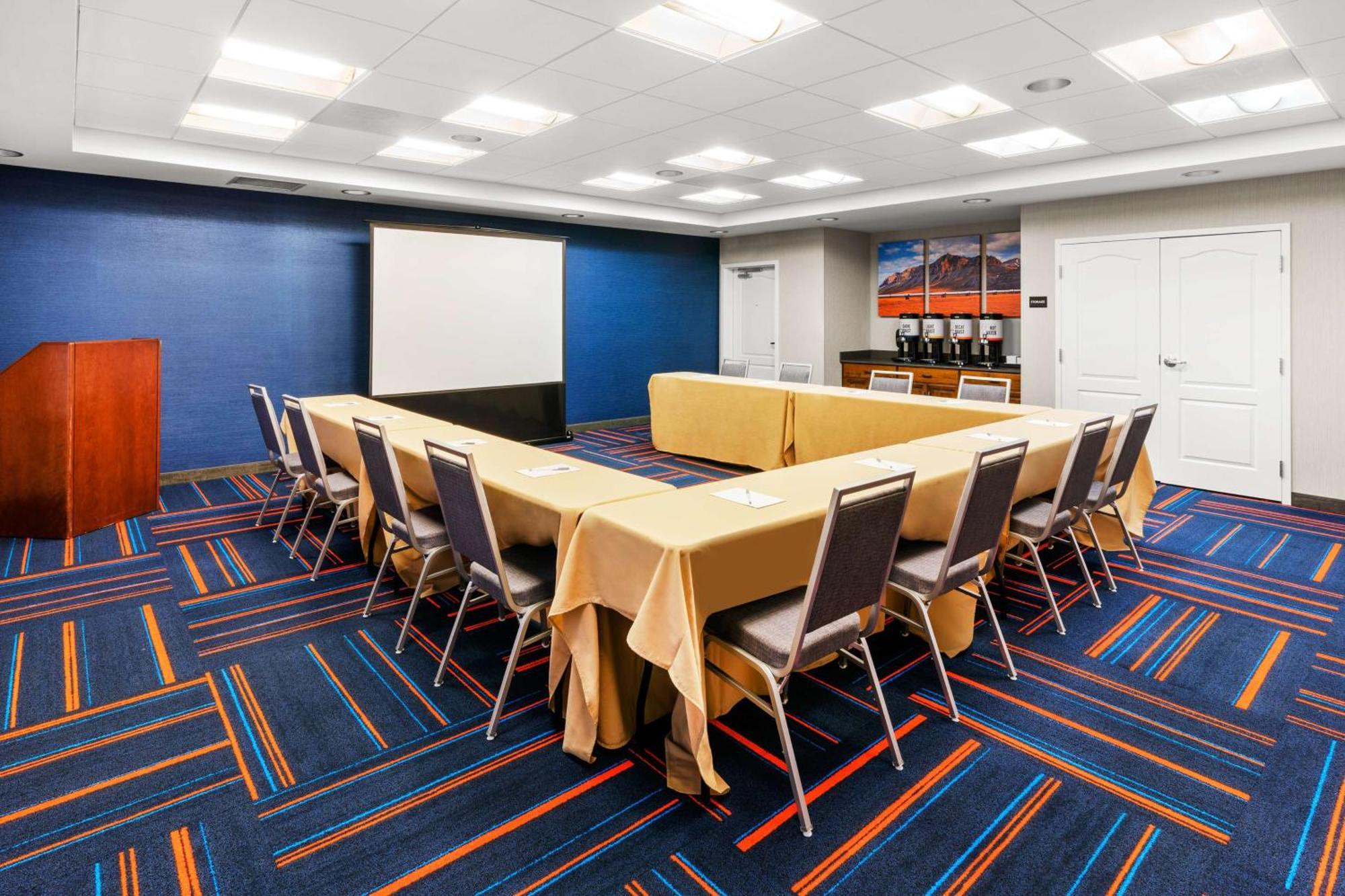 Hampton Inn & Suites Fairbanks Buitenkant foto