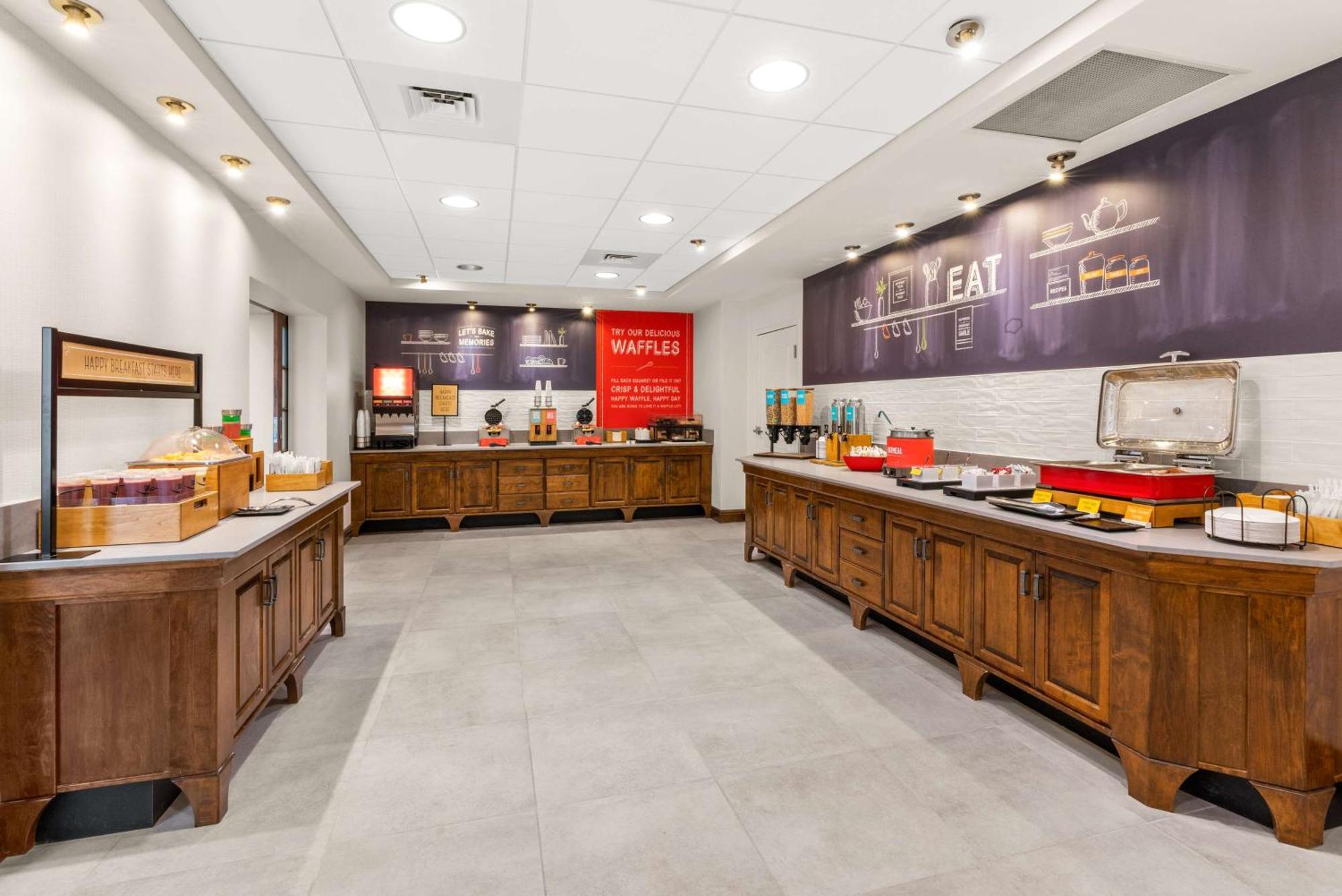 Hampton Inn & Suites Fairbanks Buitenkant foto